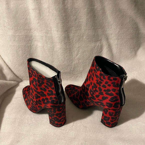 The “JESSEE” Booties - Red Animal Print, Size US Ladies 10 - Picture 4 of 7